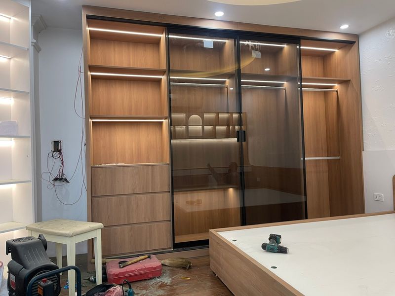 Thi công tủ quần áo nhà phố 1 Hình ảnh tủ âm tường